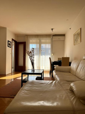 La Luna Apartment Split